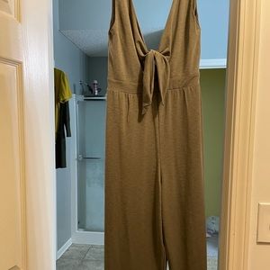 Green shin length pant jumpsuit
